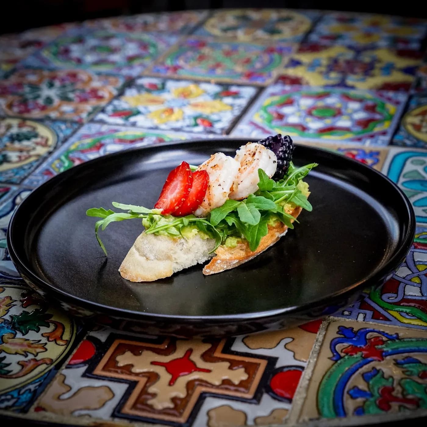 Pintxo s krevetou a rukolou